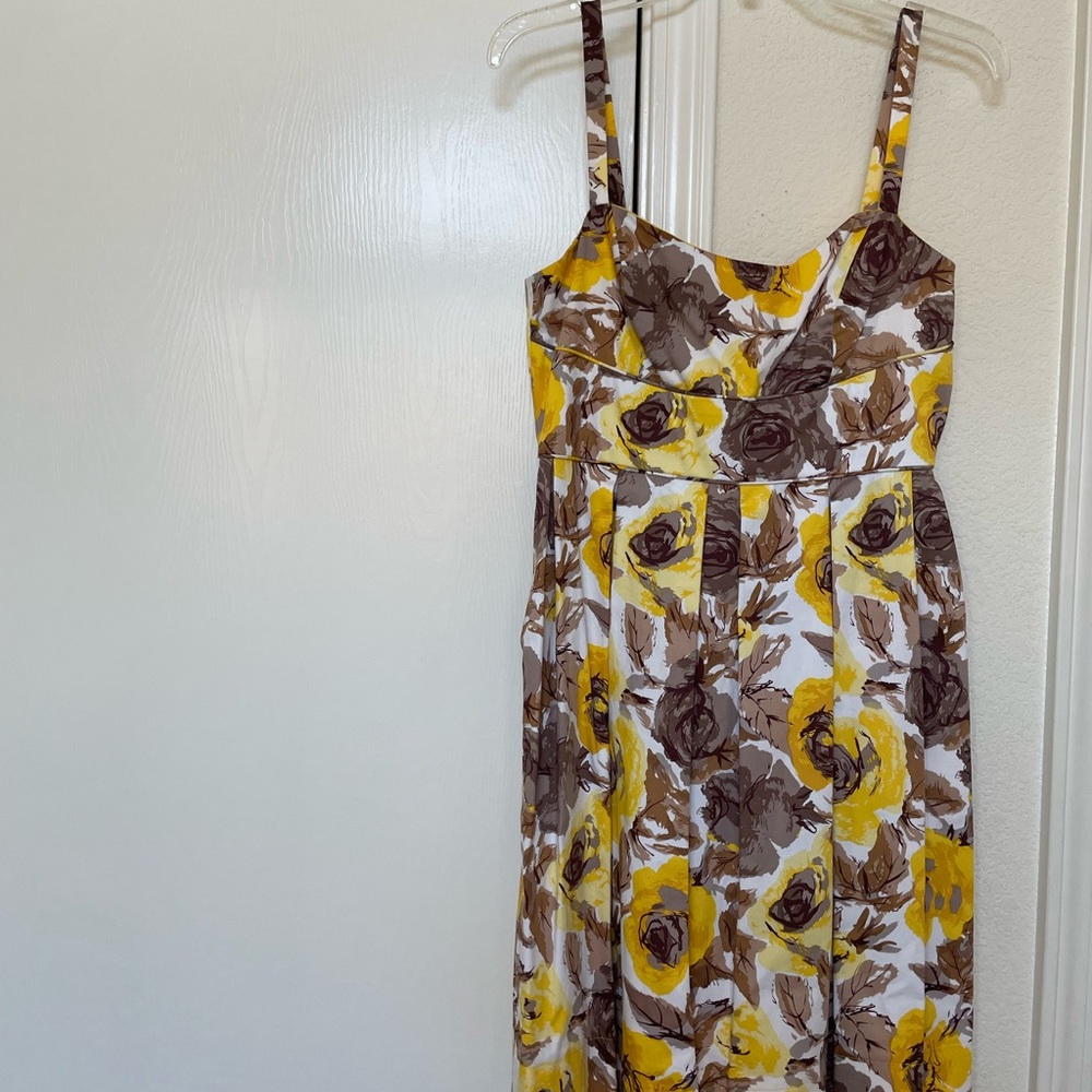 Summer dress size 8P, excellent condition